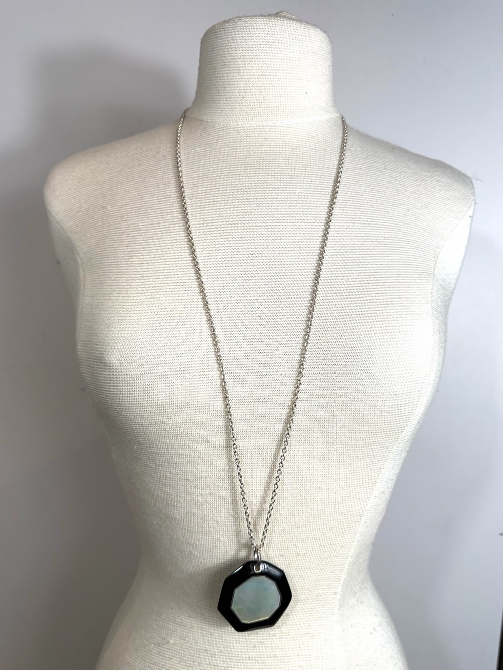 Ippolita Sterling Silver 925 Black Resin & Mother of Pearl Pendant Necklace 20”